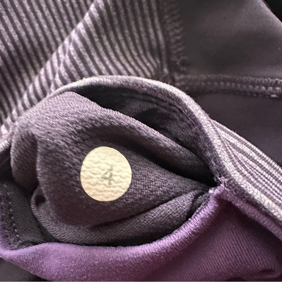Lululemon Rebel Runner Crop Black Grape Wee Stripe Heathered - Size 4 - Picture 15 of 15